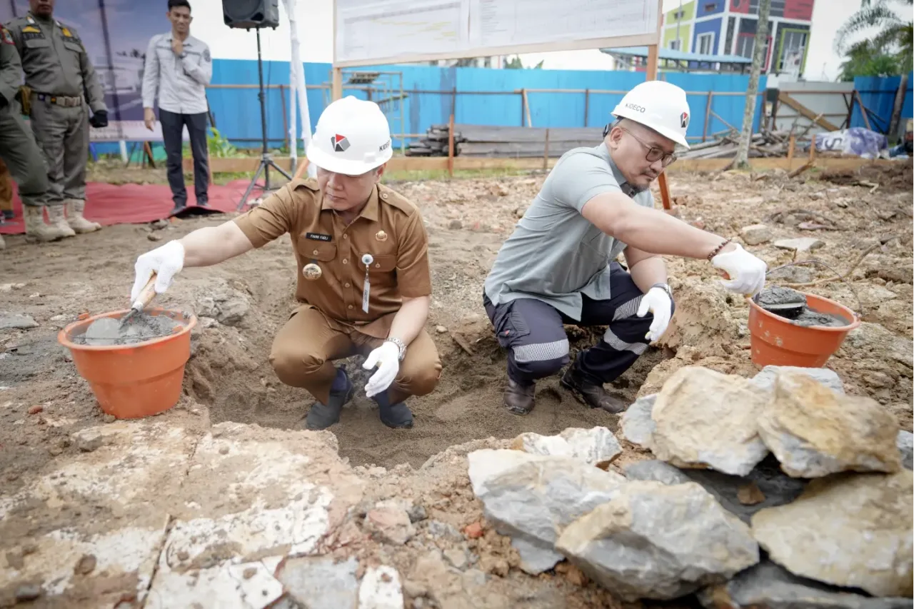 Tingkatkan Pelayanan Kesehatan, Bupati Paser Letakkan Batu Pertama Puskesmas Batu Sopang