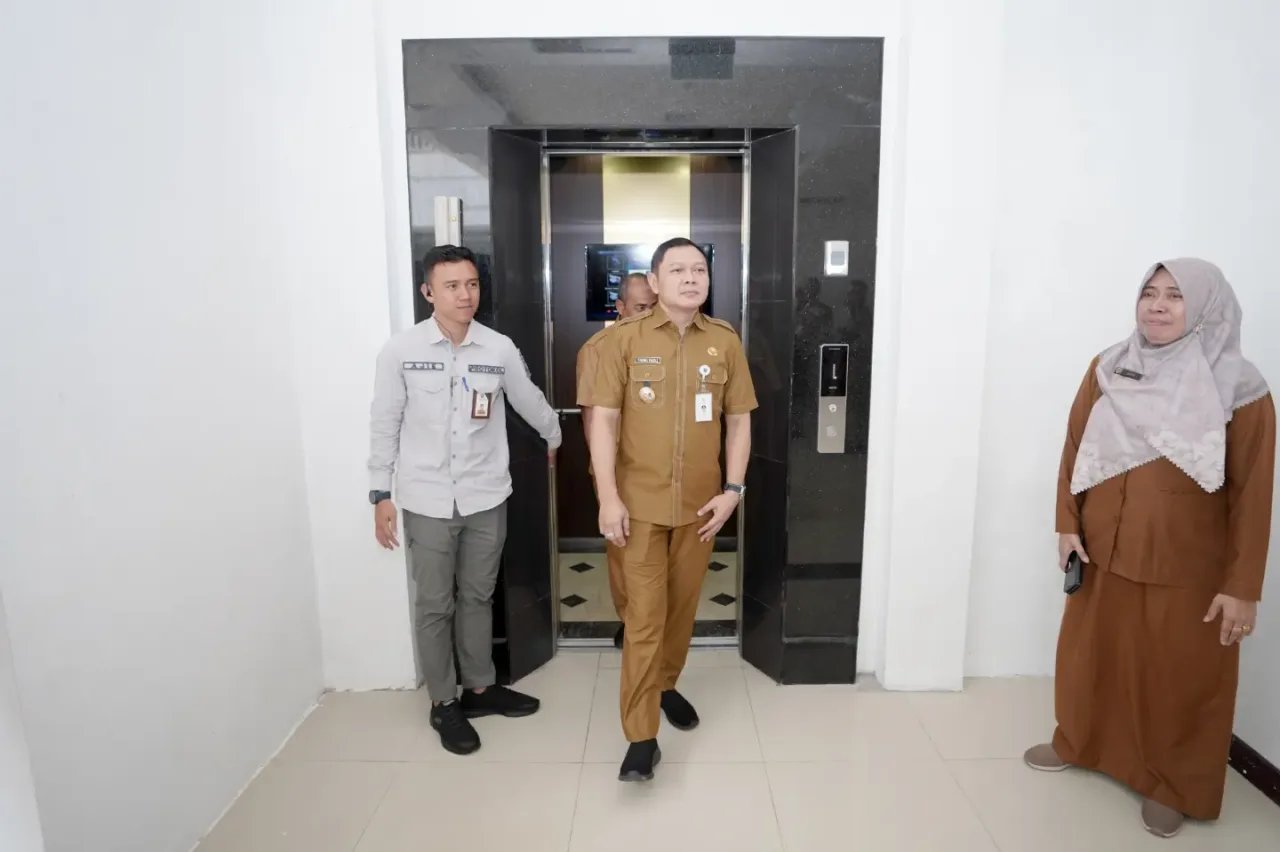 Tinjau Sejumlah Bangunan, Bupati Fahmi : Ini Untuk Meningkatkan Layanan Kepada Masyarakat