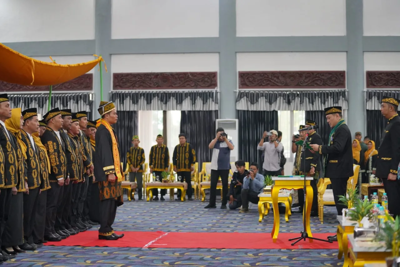 Bupati Paser Fahmi Fadli Kukuhkan Pengurus DPP LAP 2024-2029