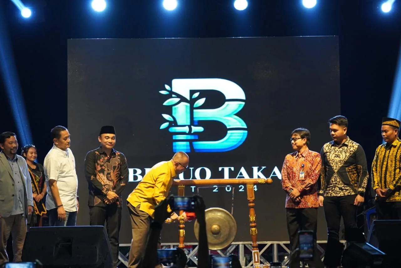 Tumbuhkan Sektor Ekraf Disporapar Paser Gelar Benuo Taka Festival
