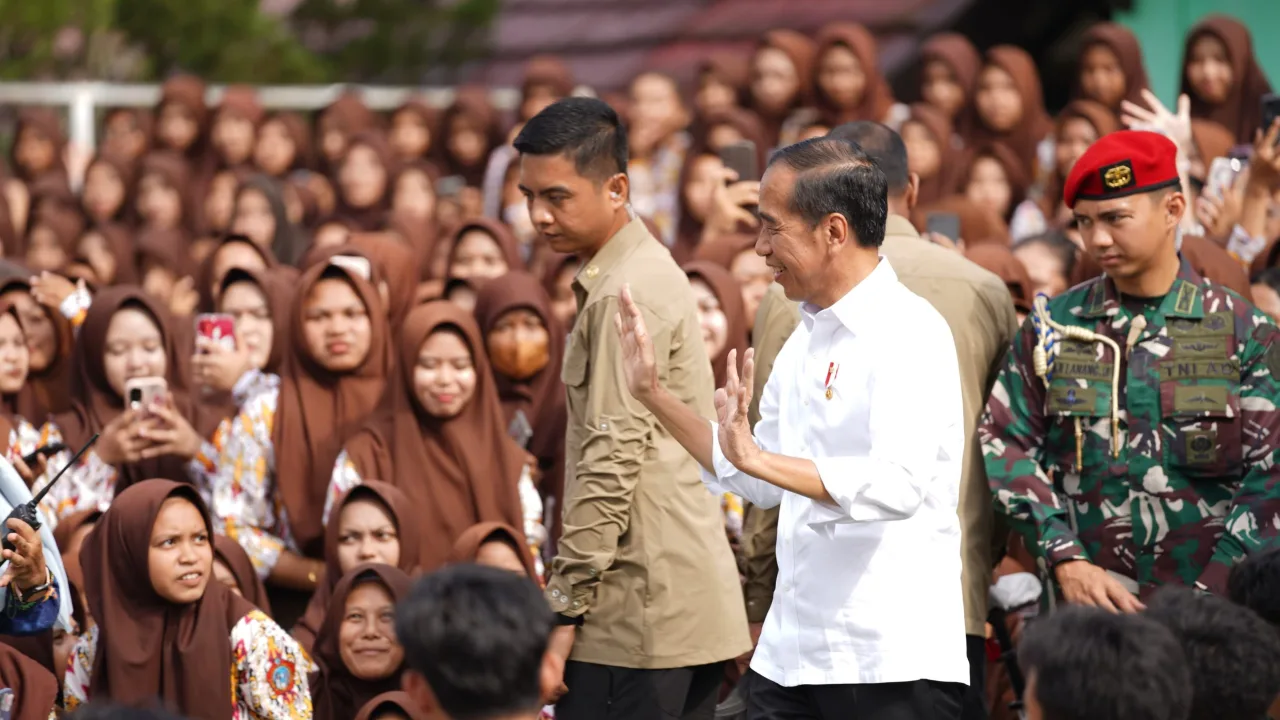 Ini Pesan Presiden untuk SMK 1 Tanah Grogot