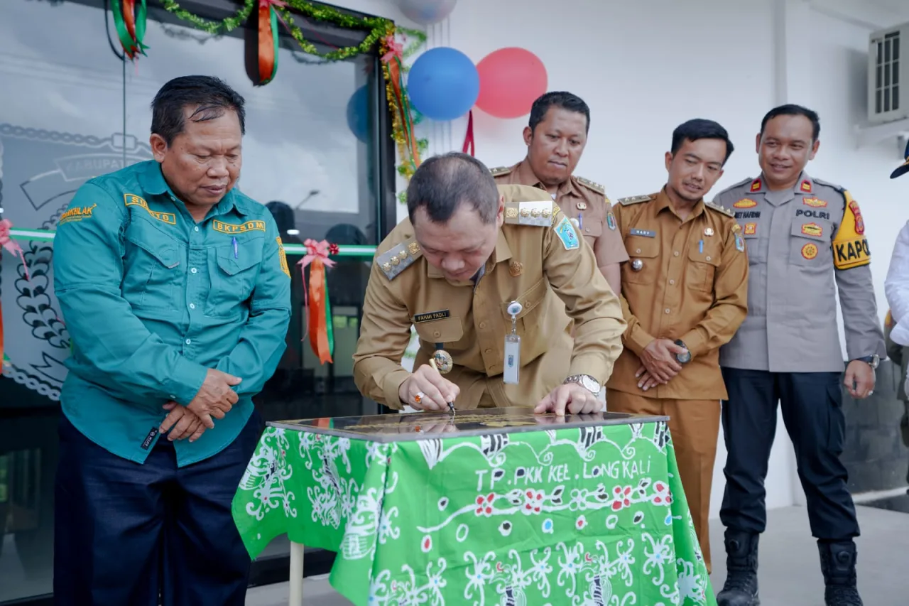 Bupati Paser Harapkan Kelurahan Long Kali Berikan Layanan Terbaik kepada Masyarakat
