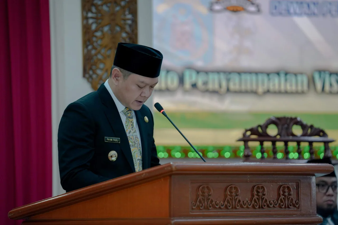 Bupati Paser Paparkan Visi dan Misi Paser TUNTAS dalam Rapat Paripurna DPRD