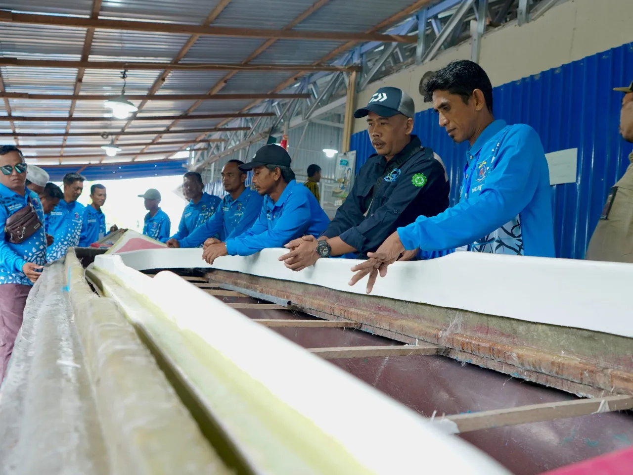 Tingkatkan Produktivitas, Nelayan Paser Dibekali Perawatan Kapal Fiber