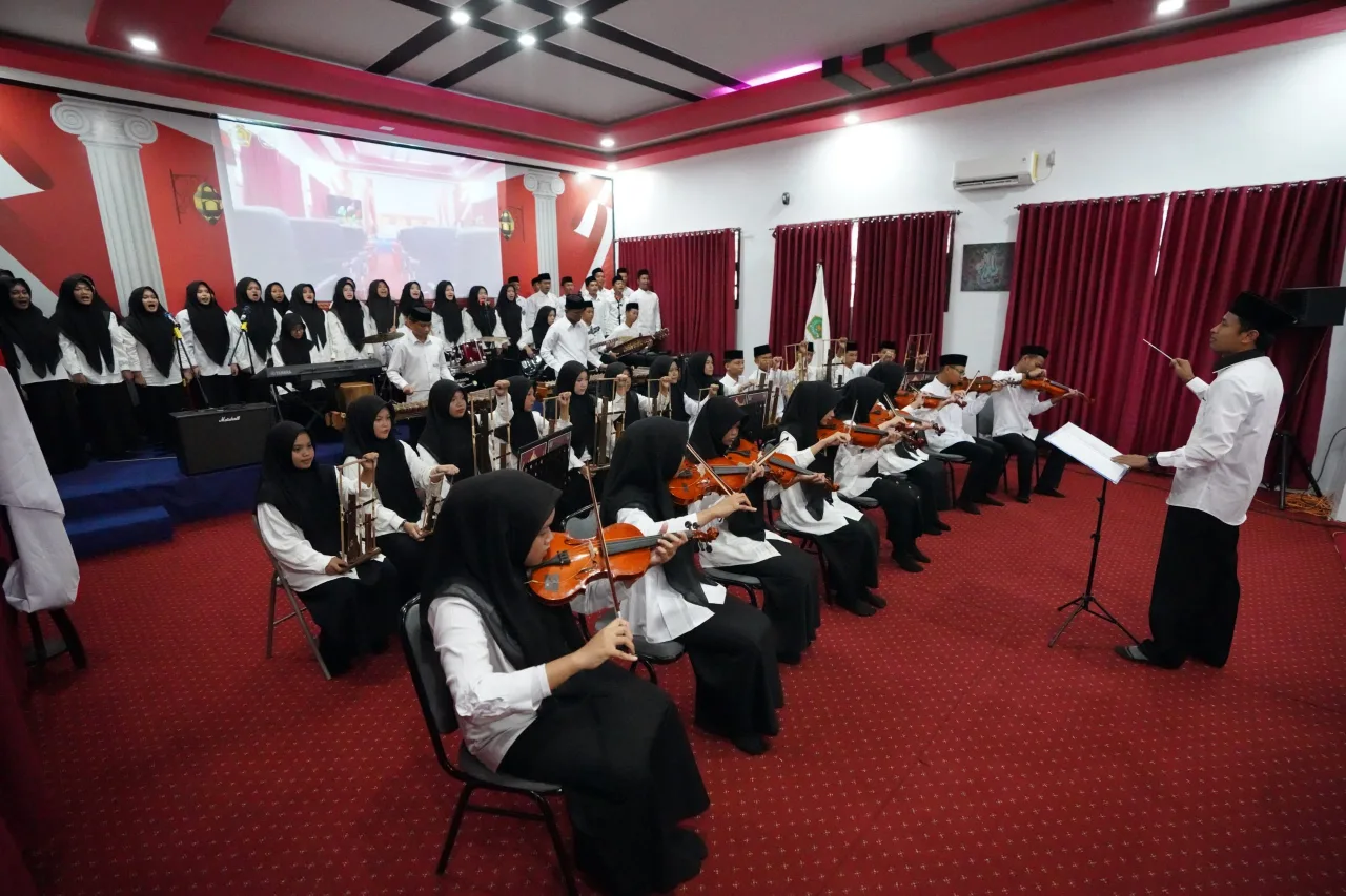 MAN Paser Gelar Launching Harmoni Orchestra Nusantara