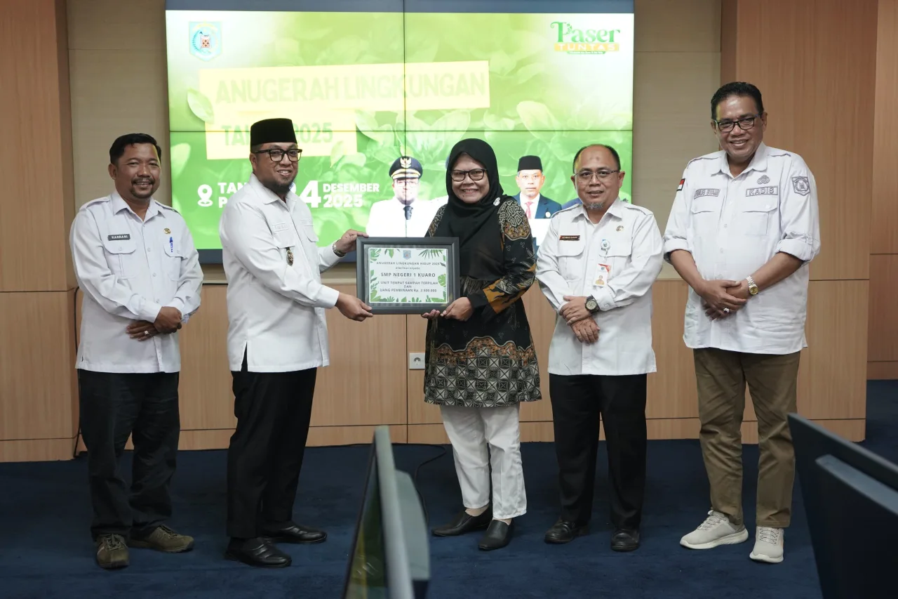 Pemkab Berikan Penghargaan Anugerah Lingkungan, Wabup Ikhwan Harap Paser Kembali Raih Adipura