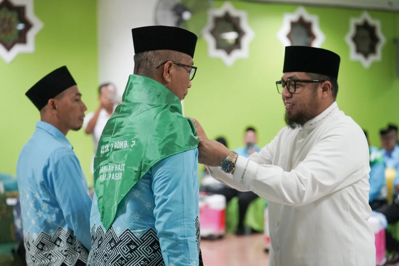 Wabup Paser Lepas 354 Jemaah Calhaj Kloter Pertama