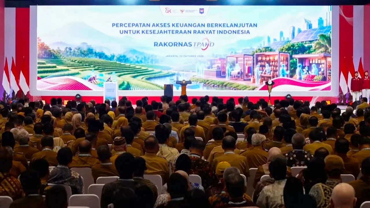 Rapat Koordinasi Nasional (Rakornas) Tim Percepatan Akses Keuangan Daerah (TPAKD) Tahun 2026 di JIExpo, Jakarta, Kamis (22/10/2026)