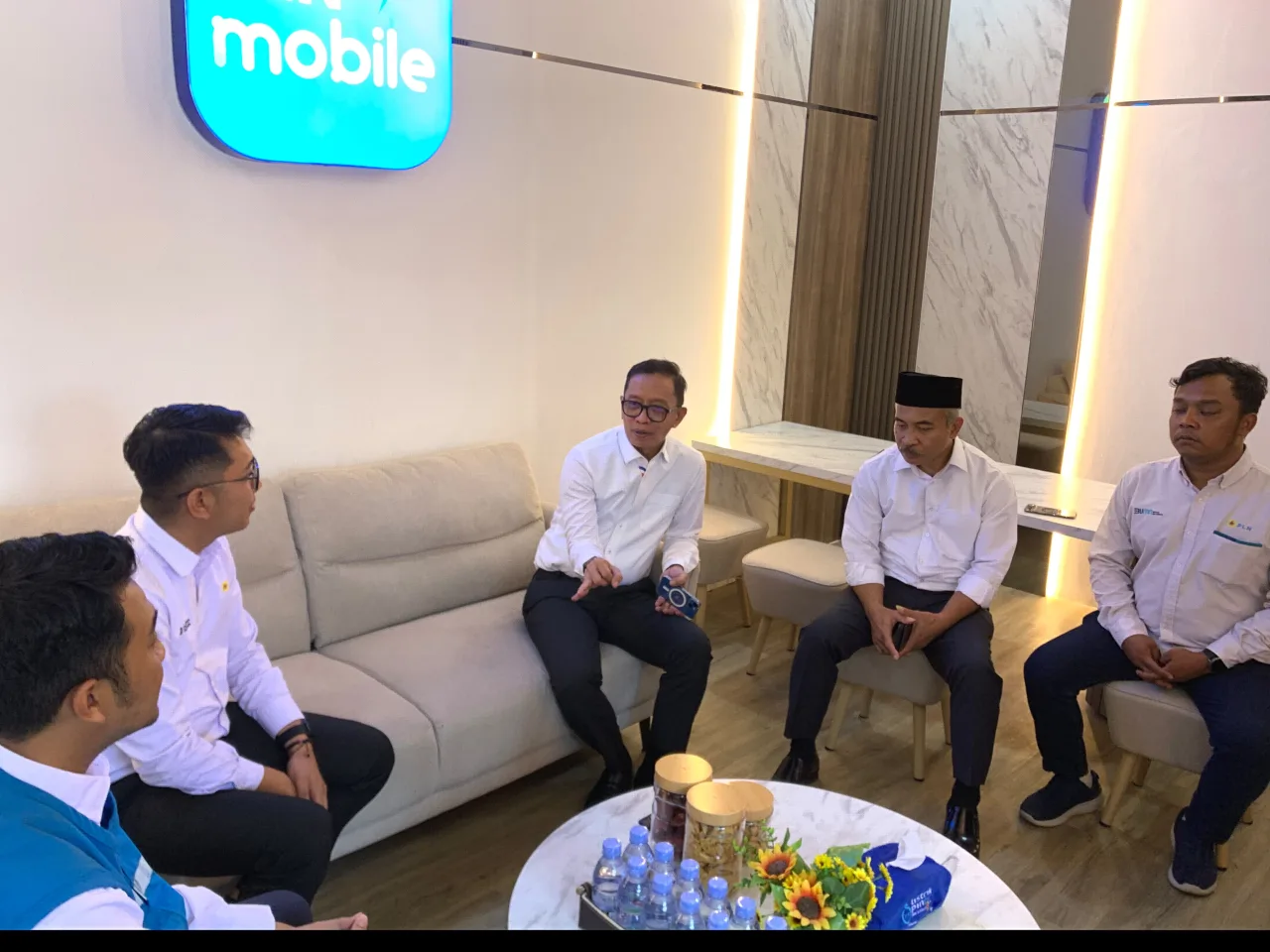 kunjungn ke pln