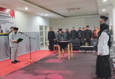 Wabup Ikhwan Lantik 7 PAW Kades-BPD dan Ingatkan Peran Keduanya yang Saling Beririsan