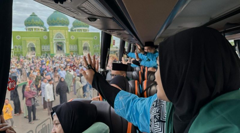 156 Jemaah Calhaj Paser Kloter Terakhir diberangkatkan ke Embarkasi Balikpapan