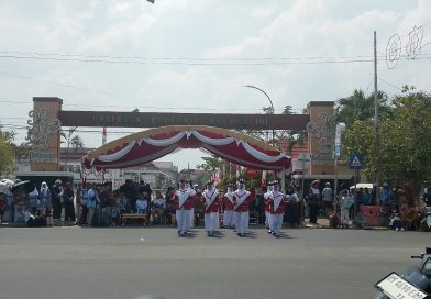 Gerak Jalan dan Yel-Yel Antikorupsi Meriahkan Peringatan HUT ke-81 RI di Paser